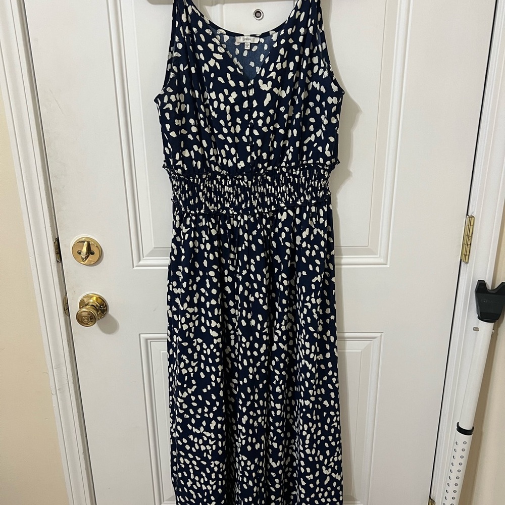 Navy and White Sleeveless Maxi Dress